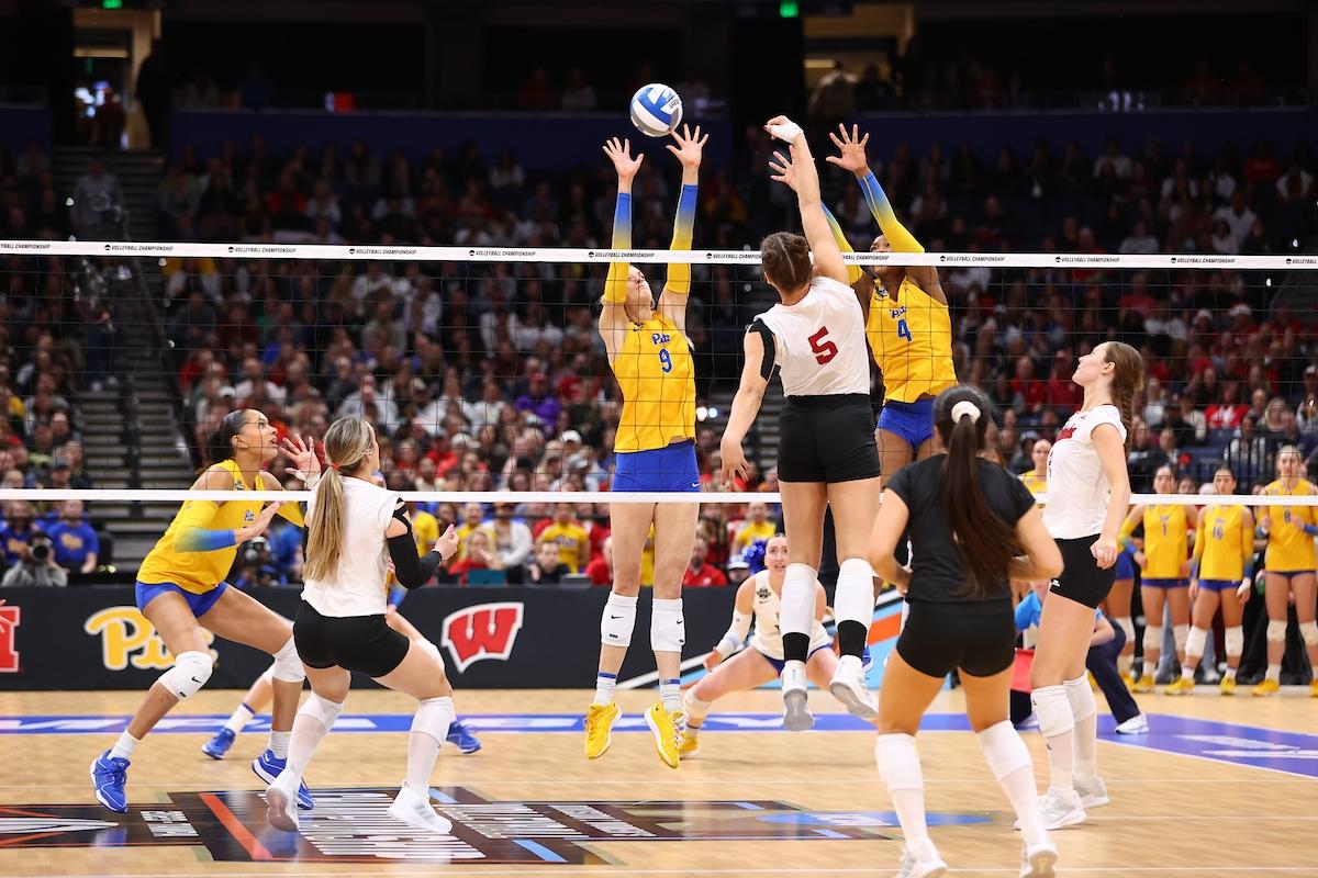Nebraska volleyball plays Pitt on Saturday, Dec. 14