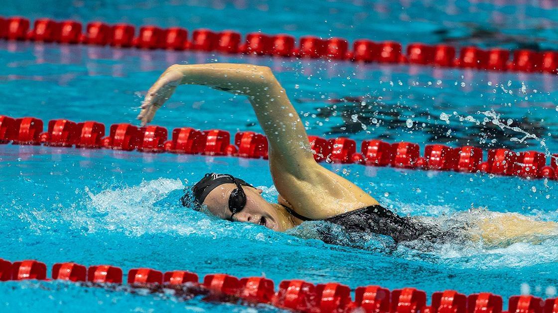 Kaitlyn McCoy swimming and diving at UIndy