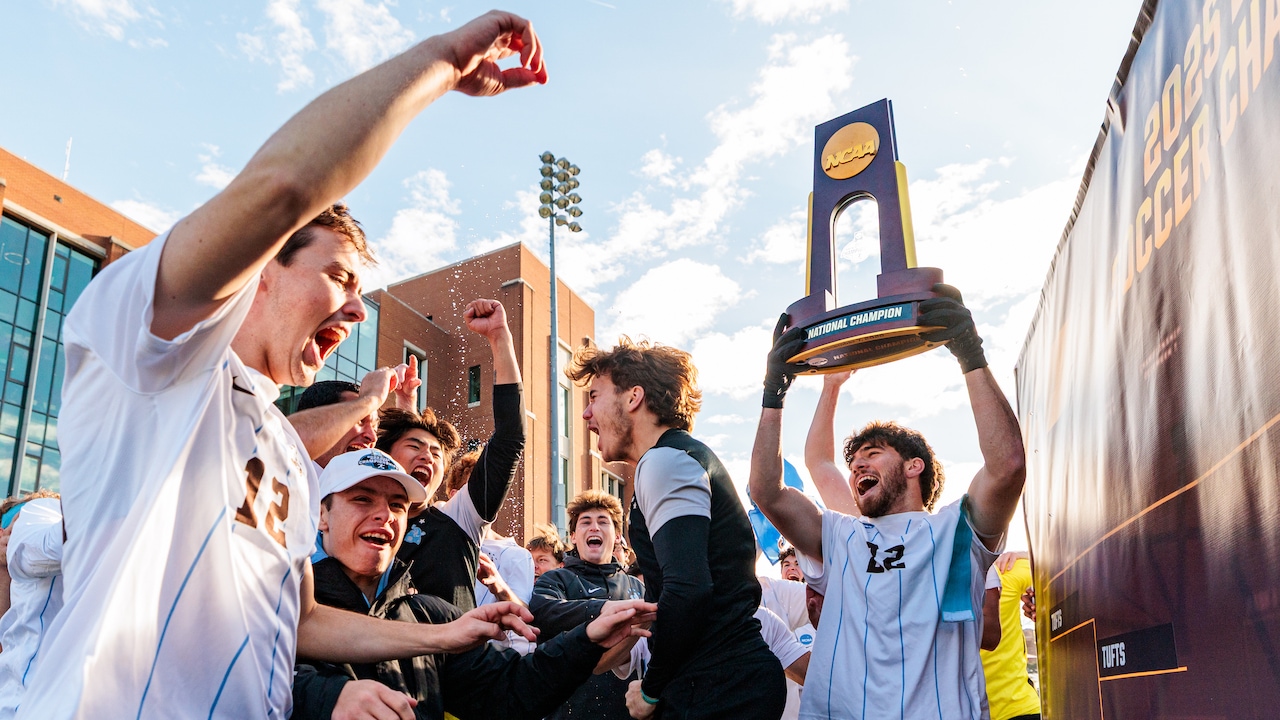 Tufts wins the 2025 DIII men's soccer championship